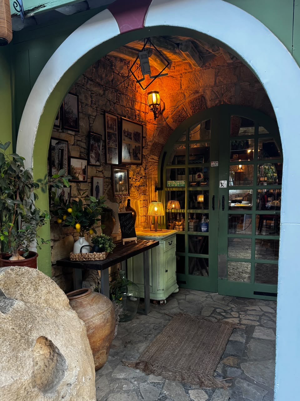 Kamares Tavern